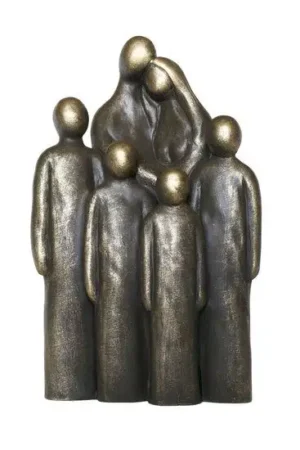 Beeldje Gezin met 4 grote kinderen