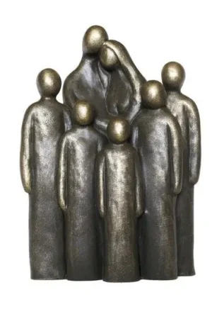 Beeldje Gezin met 5 grote kinderen