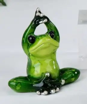 Beeldje Kikker  hands