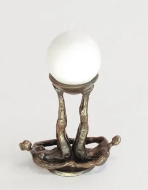 Bronzen beeld Samen sterk  Kandelaar