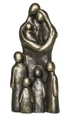 Gezin vijf kinderen sculptuur