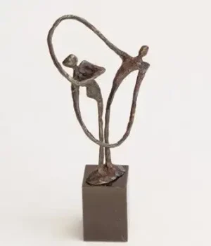 Beeldje brons Liefdes hart