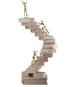 Beeld - Sculptuur - Pad van kennis - Een trap van boeken - Goud - Beige - Polyresin - Hoogte 30 cm