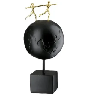 Beeld - Sculptuur - Over de hele wereld samen met jou - Goud - Zwart - Polyresin - Hoogte 33 cm
