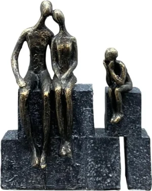 Beeld - Gezin - Familie - Ouders en kind - Brons - Polyresin - 18x6x23 cm